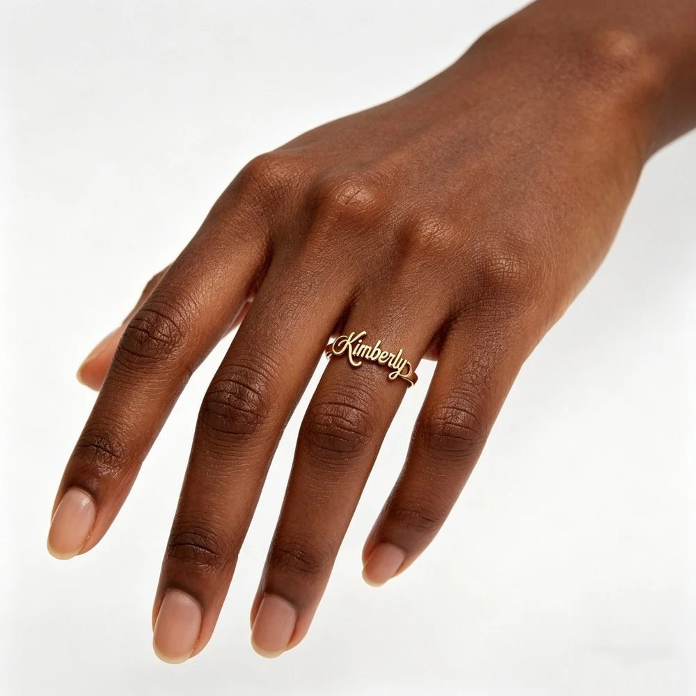 Anel em Cursivo Ajustável com Nome Personalizado | Joia Elegante em Aço Inoxidável